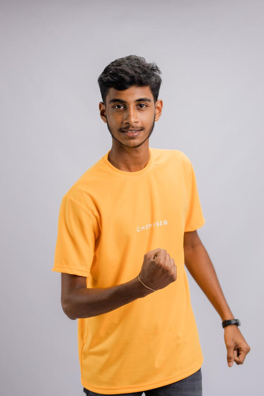 MAHANAMIAN t-shirt